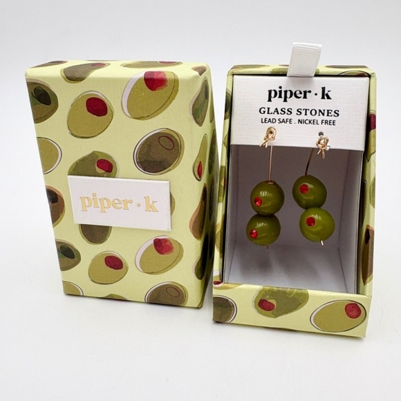 🔹️ Piper ▪︎ K 🔹️Viral Martini  Olive glass stone dangle earrings  ✨️🫒 - Picture 5 of 5